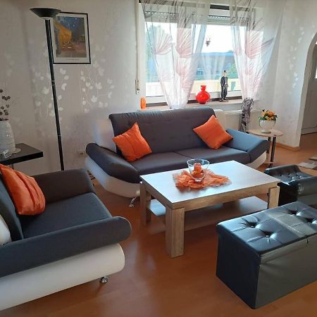 Haus Heidrun Lägenhet Dolgesheim Exteriör bild