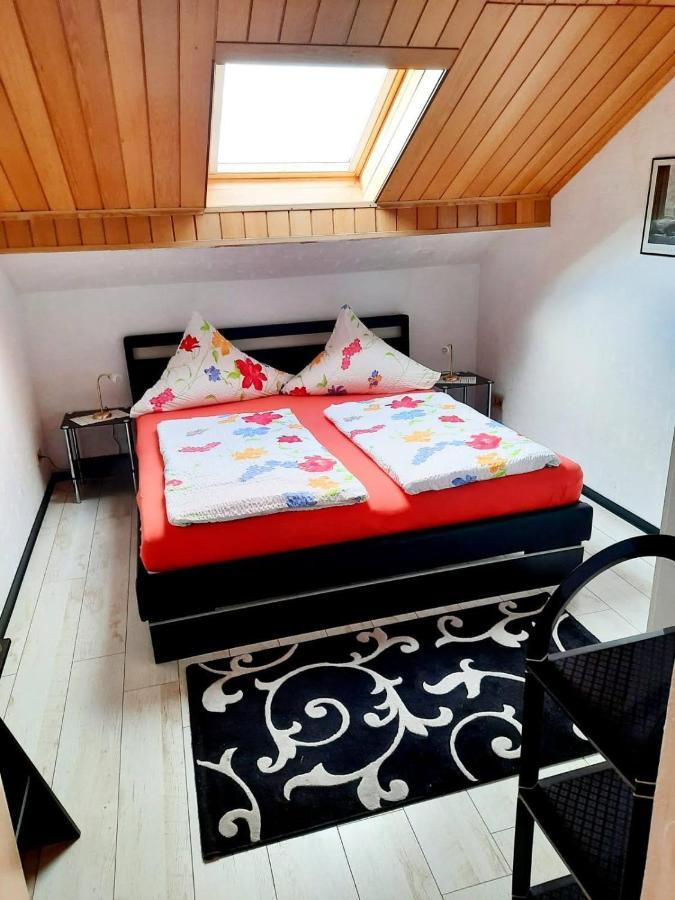 Haus Heidrun Lägenhet Dolgesheim Exteriör bild